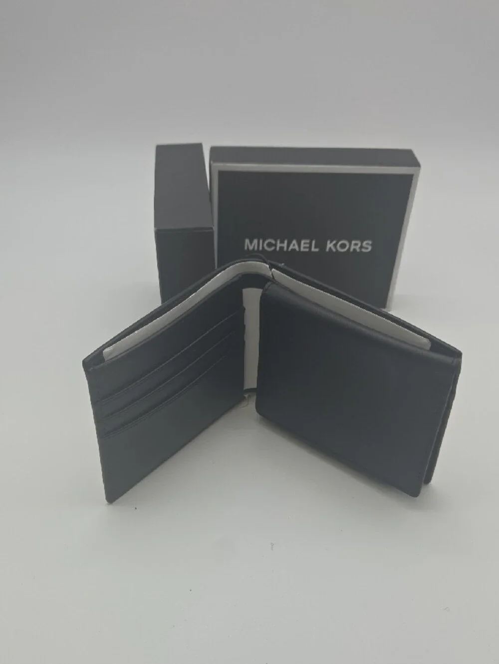Michael Kors Men's Logo Bifold Wallet - Beige with Black Trim